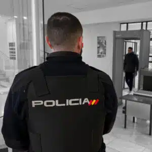 entrevista a Policía Nacional