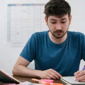 Cómo crear una rutina de estudio para la oposición a Policía Nacional